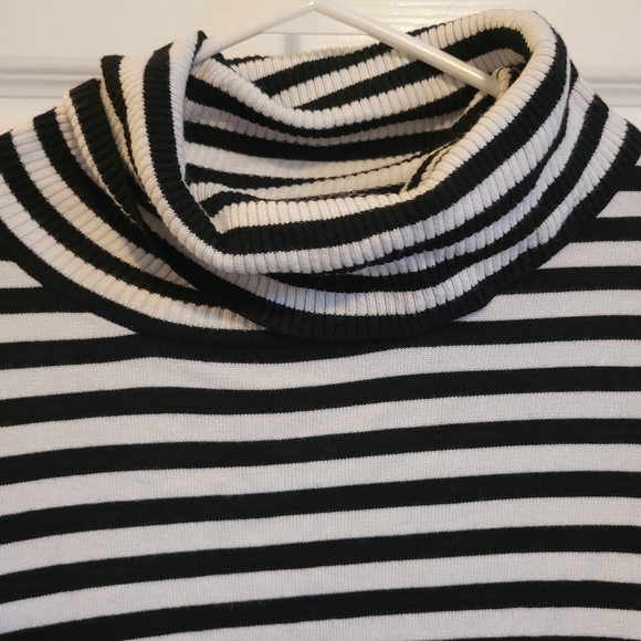 Andrew Marc striped turtle neck sweater size XL - Picture 4 of 11